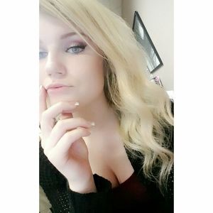 Meet your Posher, Dannielle